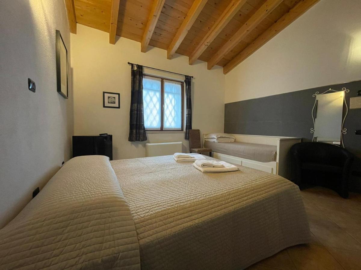 Garda Lake - Appartamenti 卡斯特努沃德加尔达 外观 照片