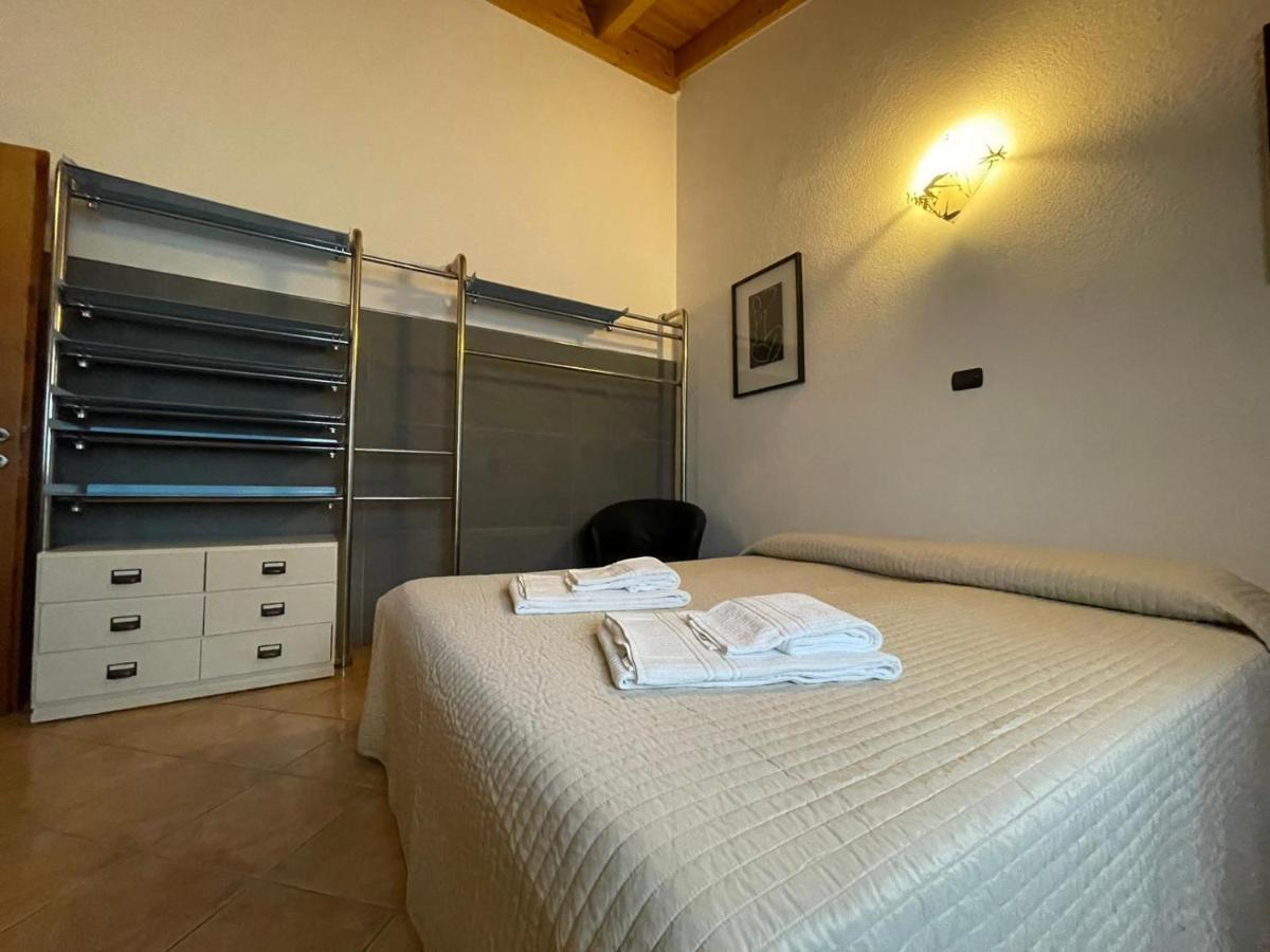 Garda Lake - Appartamenti 卡斯特努沃德加尔达 外观 照片